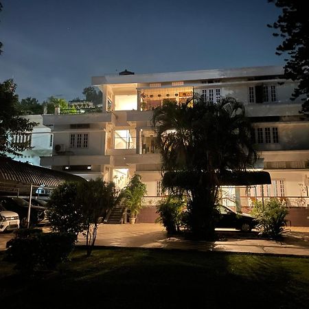 The Choudhury Manor Homestay Guwahati Exterior foto