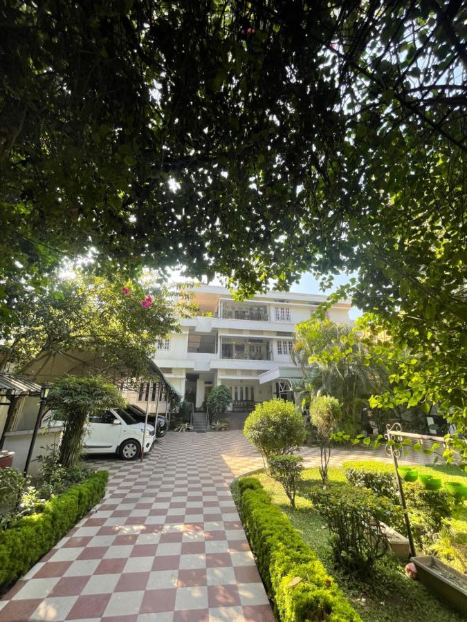 The Choudhury Manor Homestay Guwahati Exterior foto