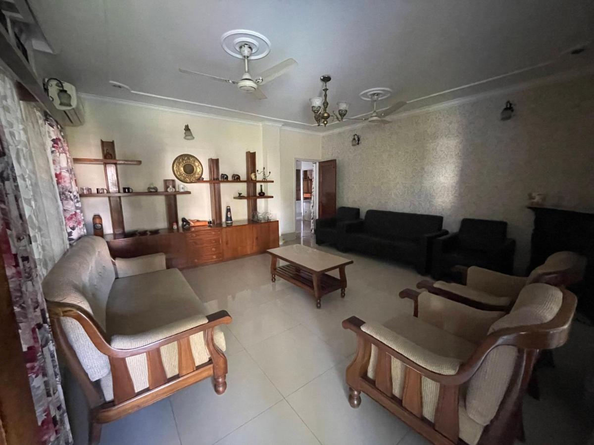 The Choudhury Manor Homestay Guwahati Exterior foto
