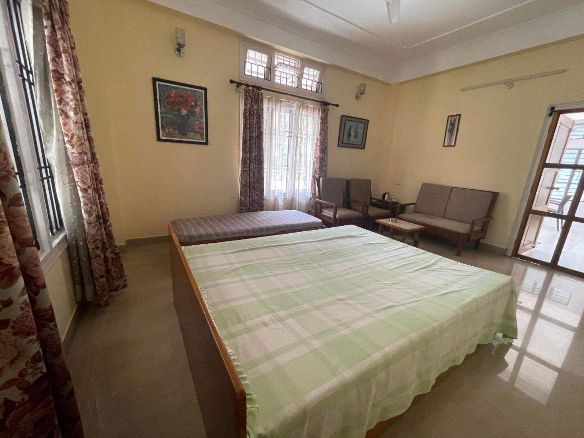 The Choudhury Manor Homestay Guwahati Exterior foto